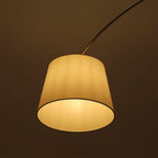 60W Lampa podłogowa na wysięgniku / Podstawa: Marmur / Kość Słoniowa / Trzonek: 1xE27