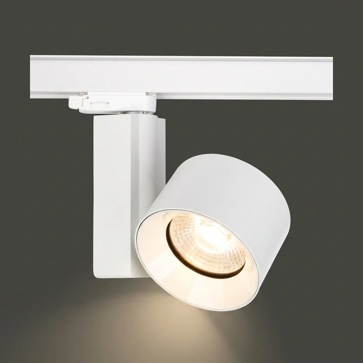 Nowodvorski System szynowy CTLS NEA LED 30W 3-obwodowy CTLS Lampa 30W - Aluminium/Znal - Biały I 8752 - lampa włączona
