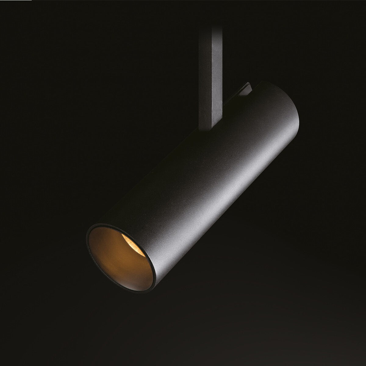 Nowodvorski System szynowy CTLS MILO LED 25W 3-obwodowy CTLS Lampa 25W - Aluminium/Znal - Czarny II 8760 - lampa włączona