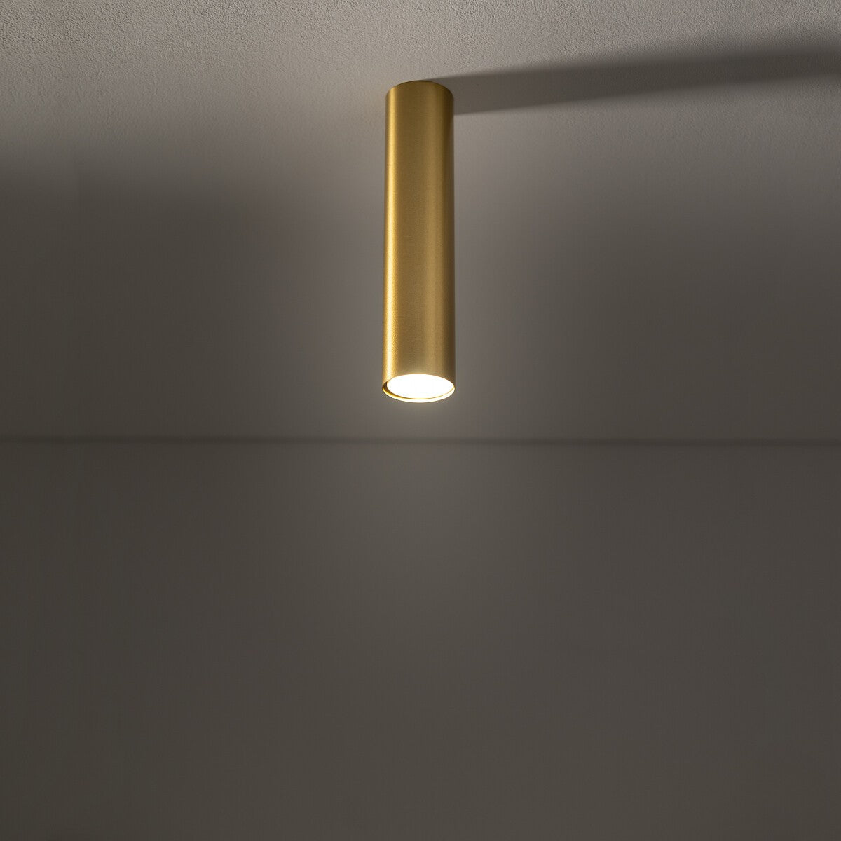 Nowodvorski Lampa downlights natynkowa EYE M 10W only LED 50/60Hz - Lity mosiądz - Miedziany 8912 - lampa włączona