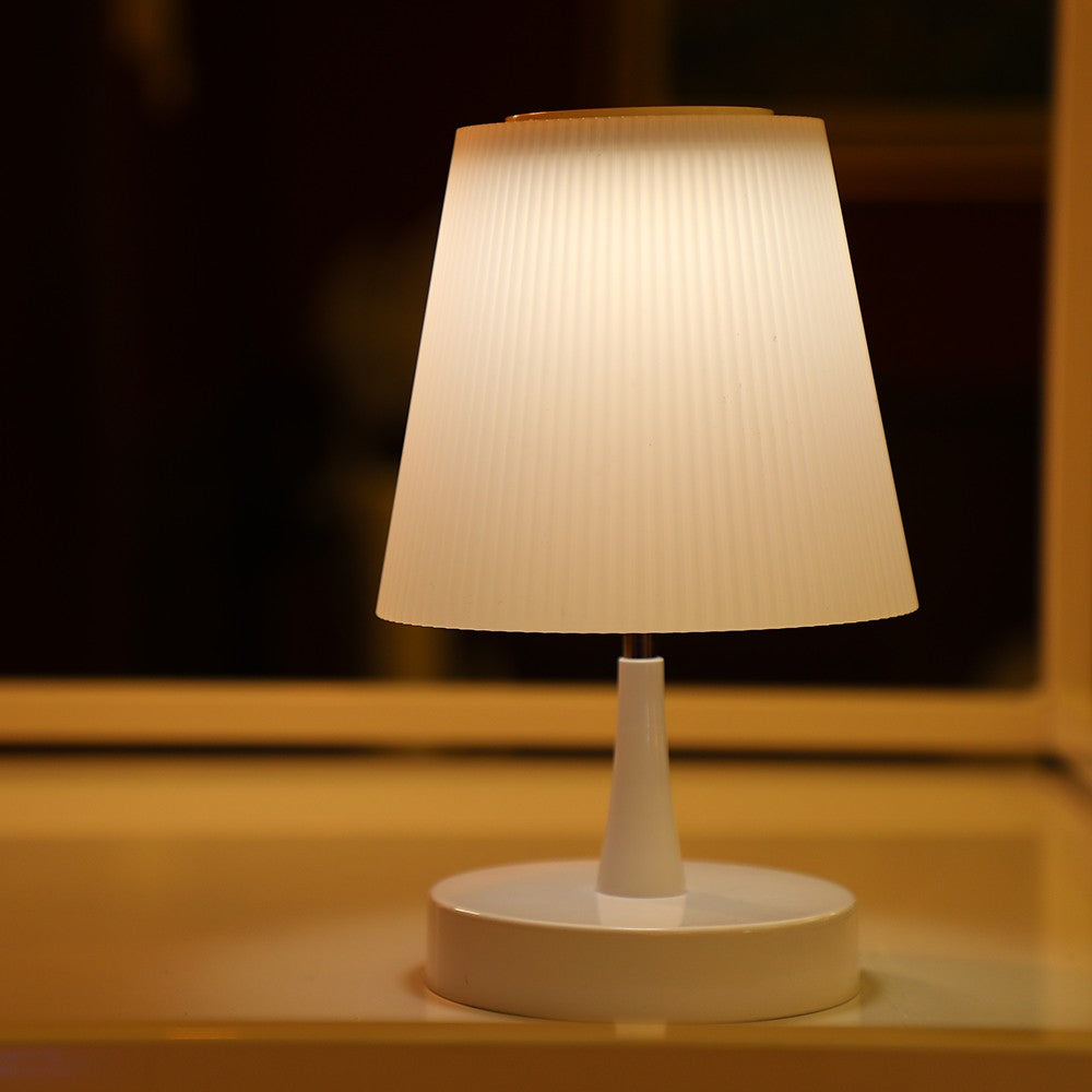 5W Lampka nocna LED / Ściemnianie przez dotyk / Barwa: 3w1 / Obudowa: Metal + Biały