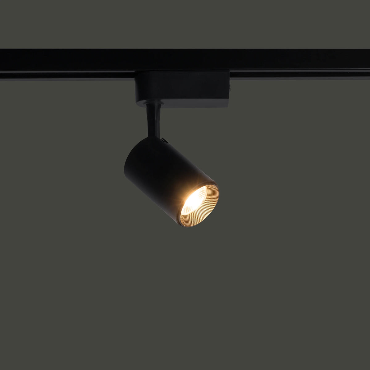 Nowodvorski System szynowy PROFILE IRIS LED 7W 1-obwodowy Profile Lampa 7W - Aluminium lakierowane - Czarny I 8996 - lampa włączona
