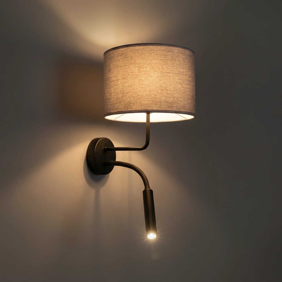 Nowodvorski Kinkiet regulowany z włącznikiem HOTEL PLUS 10W only LED, 10W only LED 50/60Hz - Tkanina - Szary 9071 - lampa włączona
