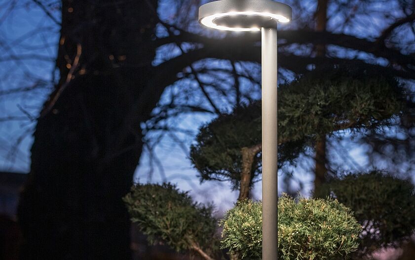 Nowodvorski Lampa stojąca POLE LED 15W 50/60Hz IP54 - Aluminium lakierowane - Grafitowy 9185