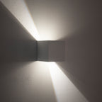 Nowodvorski Lampa ścienna natynkowa LIMA LED 6W 50/60Hz IP54 - Aluminium lakierowane - Biały