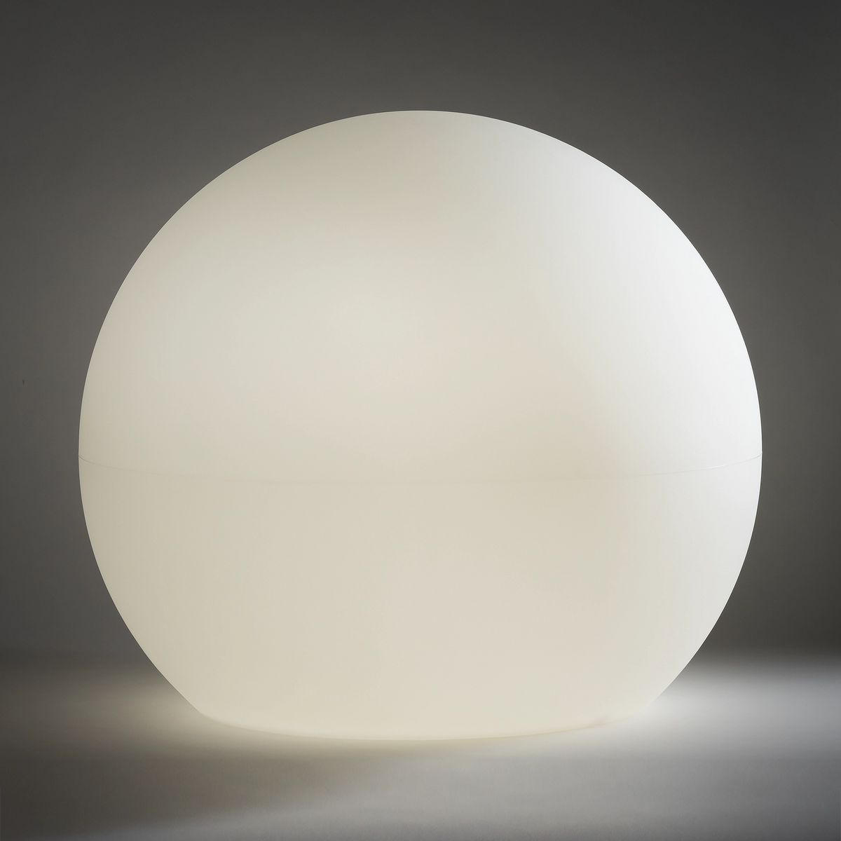 Nowodvorski Lampa stojąca CUMULUS XL 25W only LED 50/60Hz IP44 - Tworzywo sztuczne PE - Biały 9714 - lampa włączona