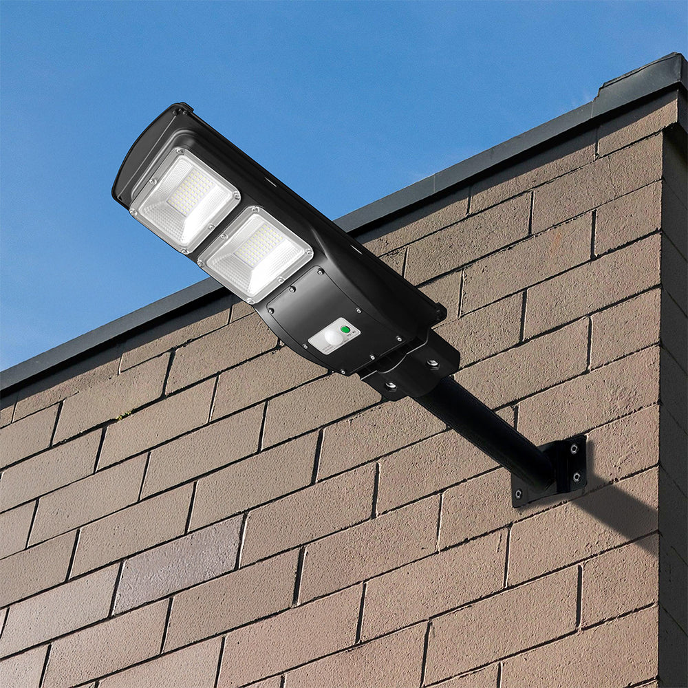 8W Lampa uliczna solarna z czujnikiem ruchu / Barwa:6000K / Obudowa: Czarna