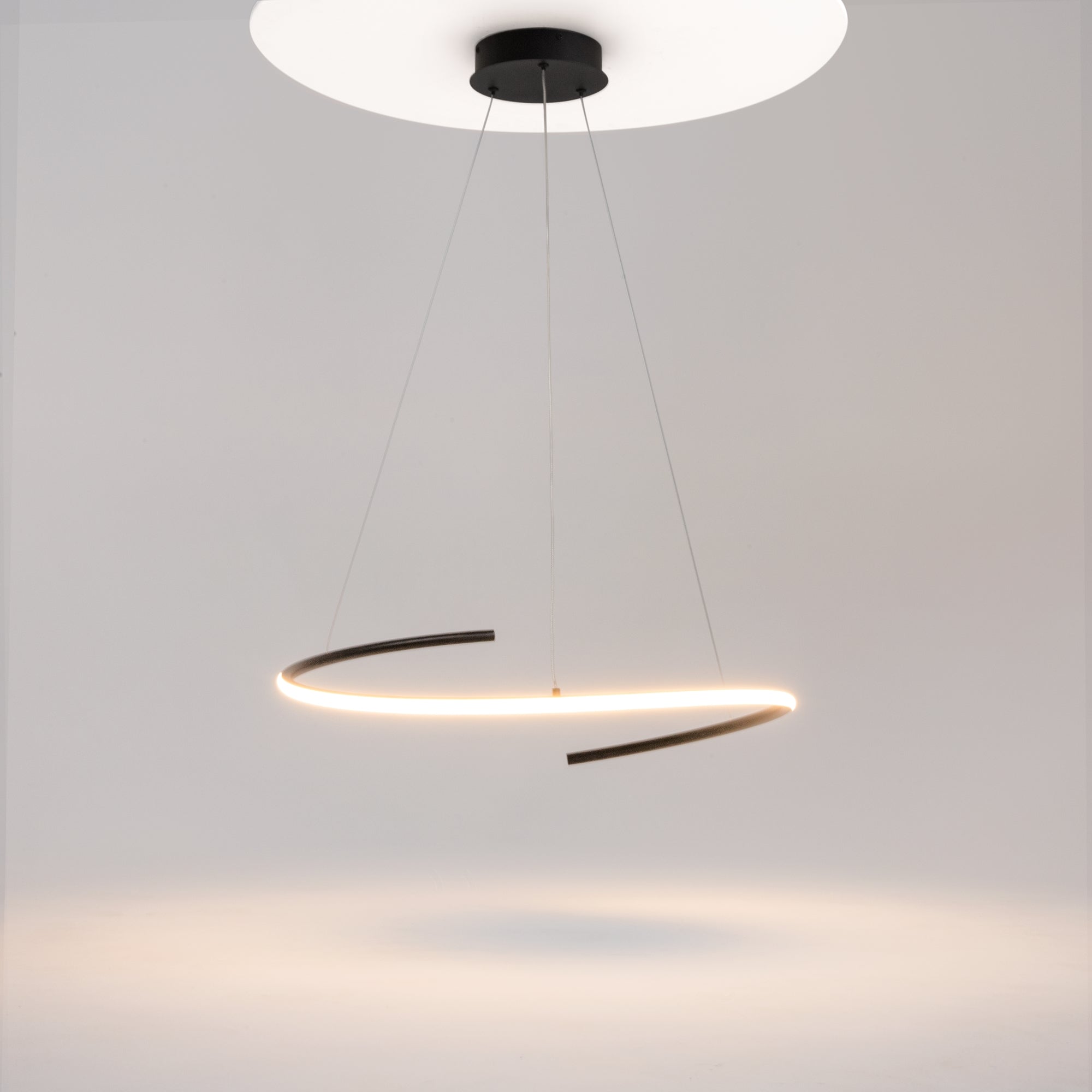 Maytoni Lampa wisząca Curve - Aluminium - Czarny MOD242PL-L33BK